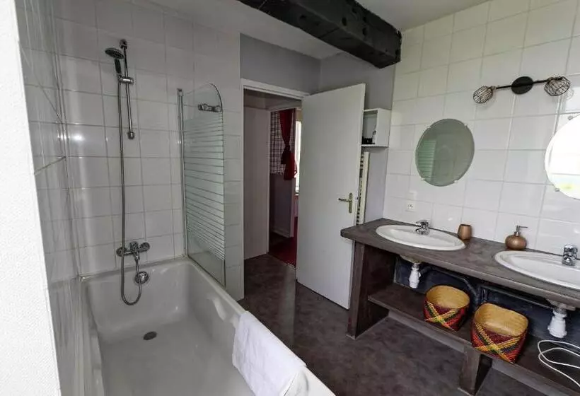 Majatalo Le Moulin Du Couffon