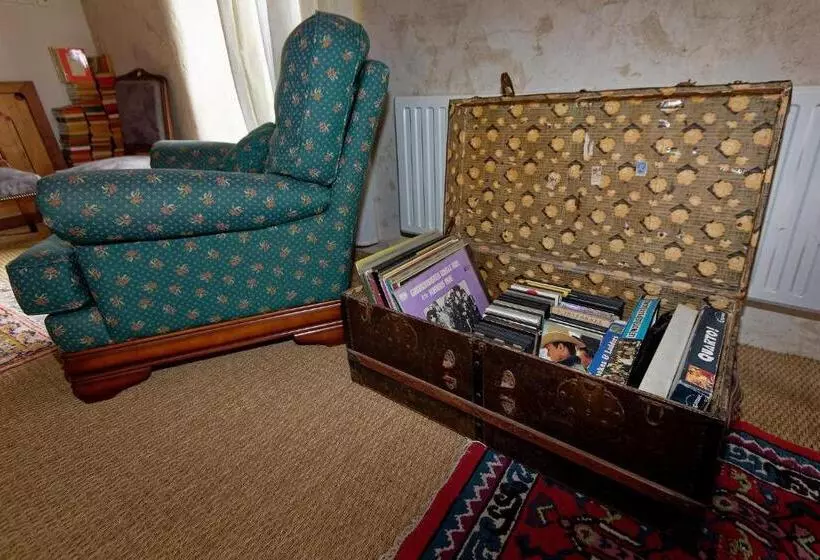 Majatalo Le Moulin Du Couffon