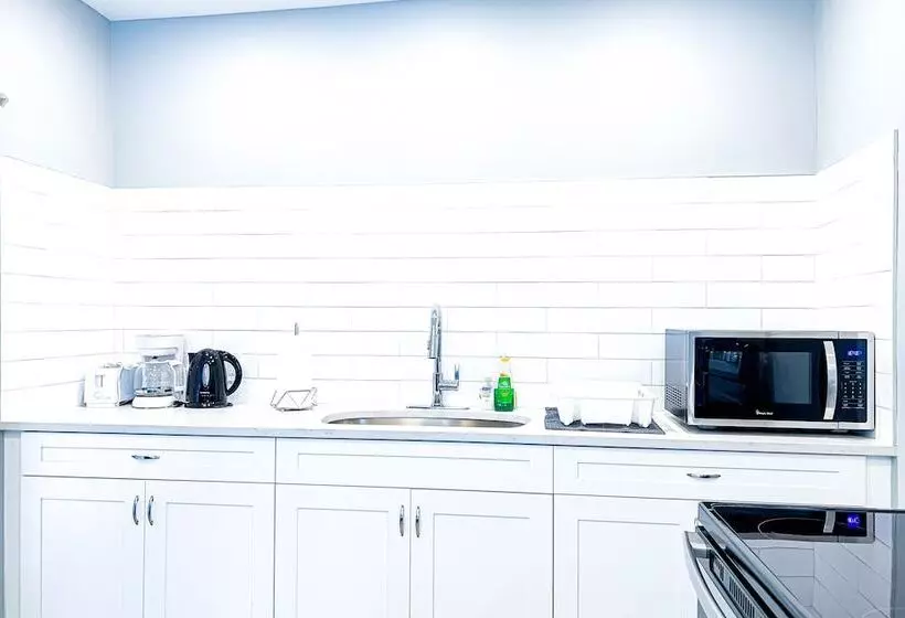 Group Friendly 6br Near Aquarium & Niagara Falls