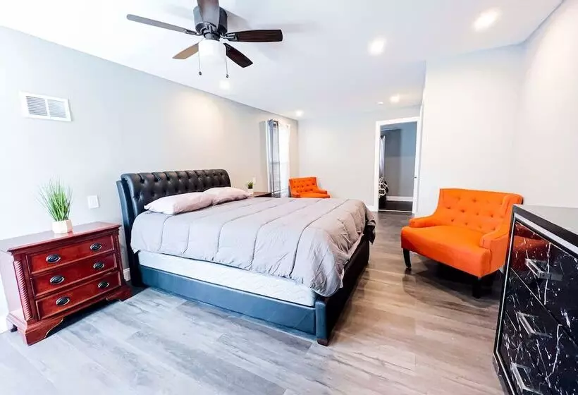 Group Friendly 6br Near Aquarium & Niagara Falls