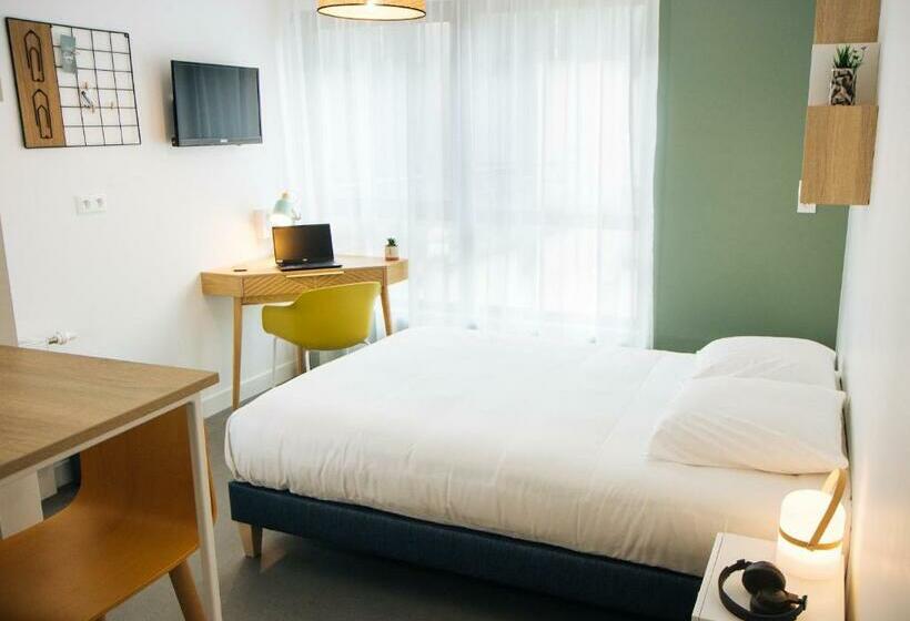 Twenty Business Flats Jouy En Josas