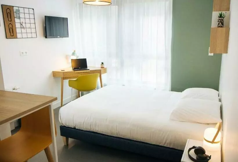 Twenty Business Flats Jouy En Josas