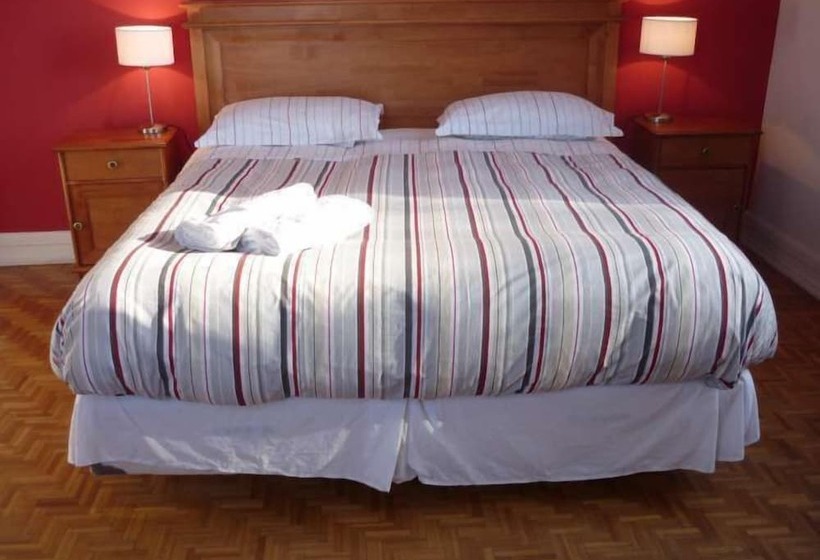 مسافرخانه Artilleria 199