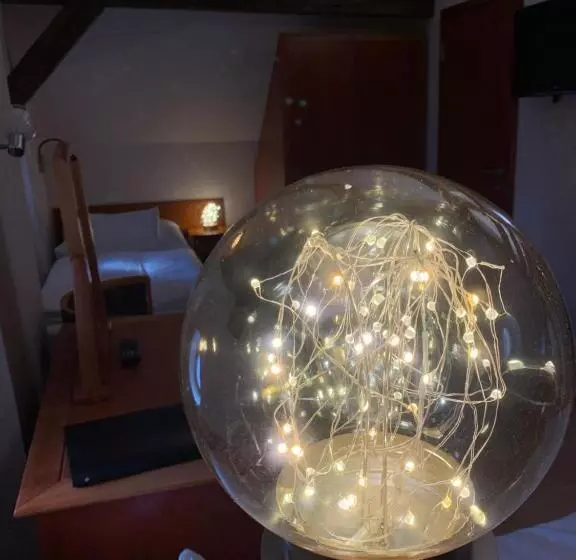 Gizella Hotel And Restaurant