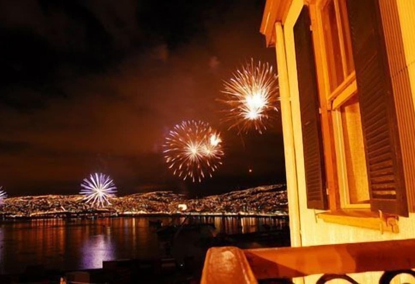 مسافرخانه Artilleria 199