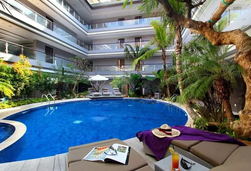 ホテル Amaroossa Suite Bali