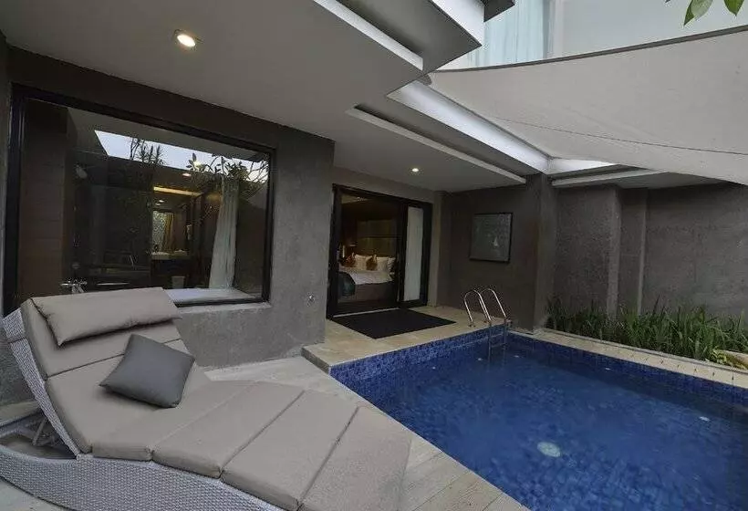 ホテル Amaroossa Suite Bali