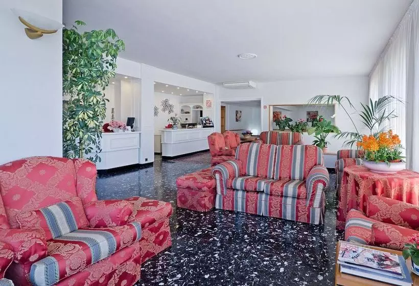 هتل Ariston Montecarlo