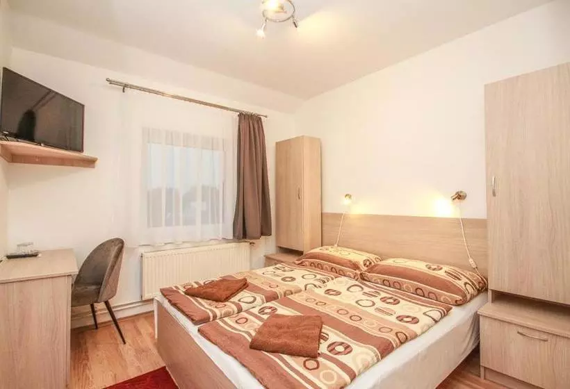 酒店 Gerendas Panzió