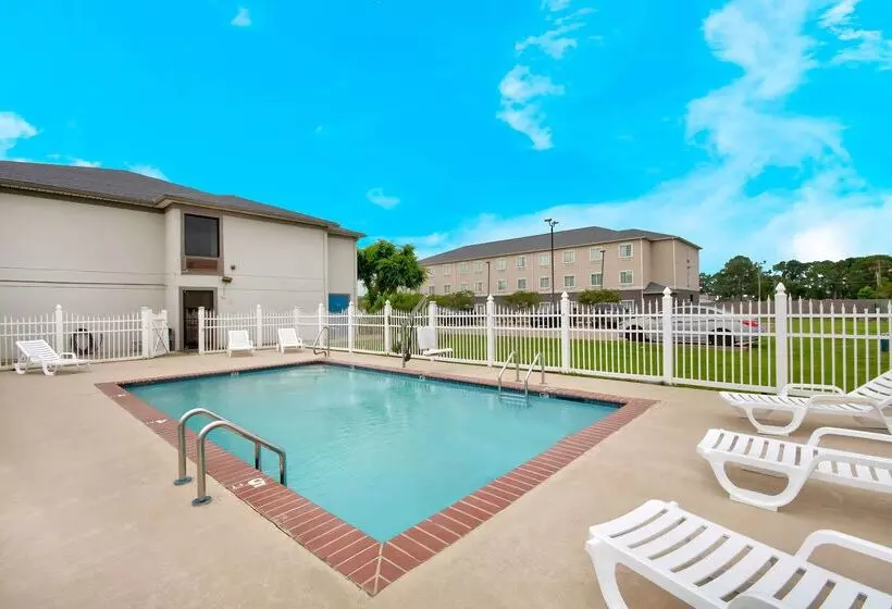 Motel 6 Abbeville  La