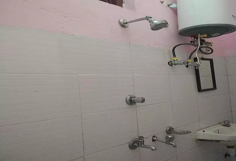 Ashish Bed & Breakfast By Stayapart