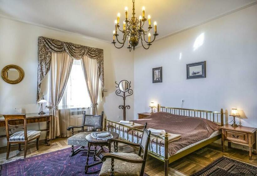 مبيت وإفطار Academy Pension