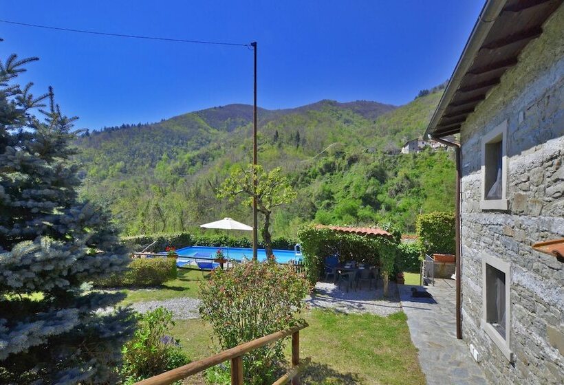 Casa Le Meriche Happy Rentals