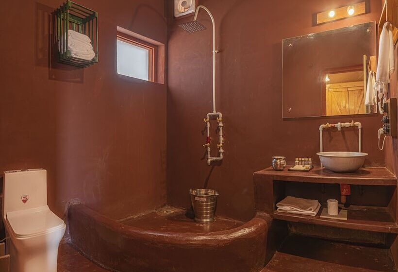 בית מלון כפרי A Kasauli Ggaon By Echor