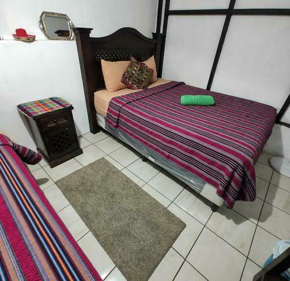 هتل Francisco S Rest House