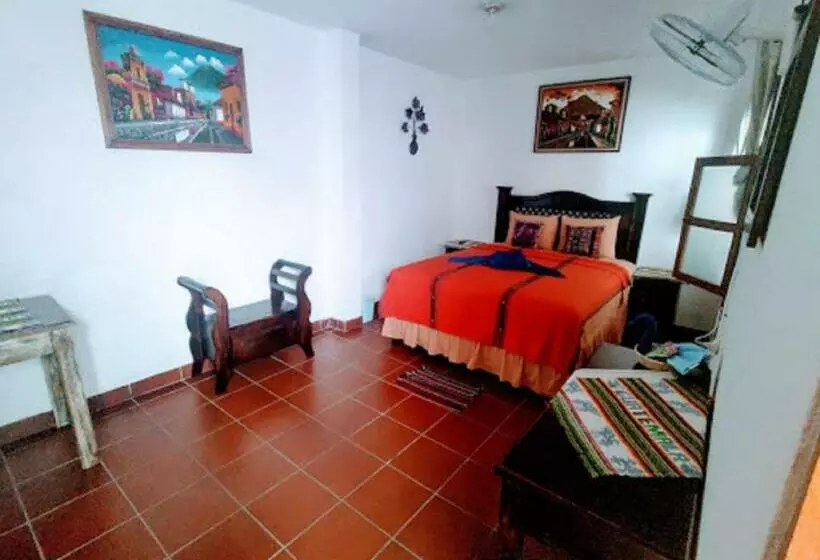 هتل Francisco S Rest House