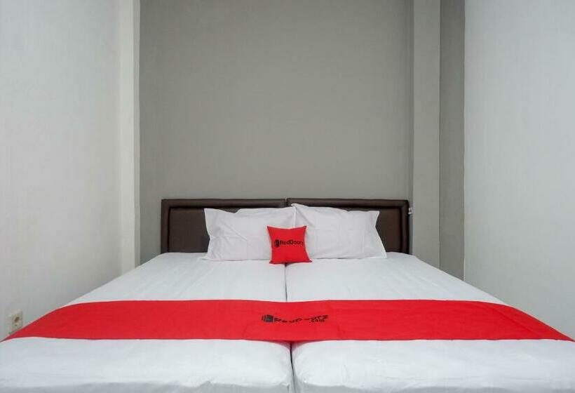 בית מלון כפרי Koolkost Syariah Near Universitas Pgri Semarang   Minimun Stay 6 Nights