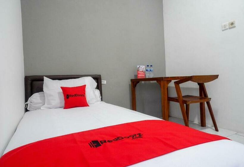 בית מלון כפרי Koolkost Syariah Near Universitas Pgri Semarang   Minimun Stay 6 Nights