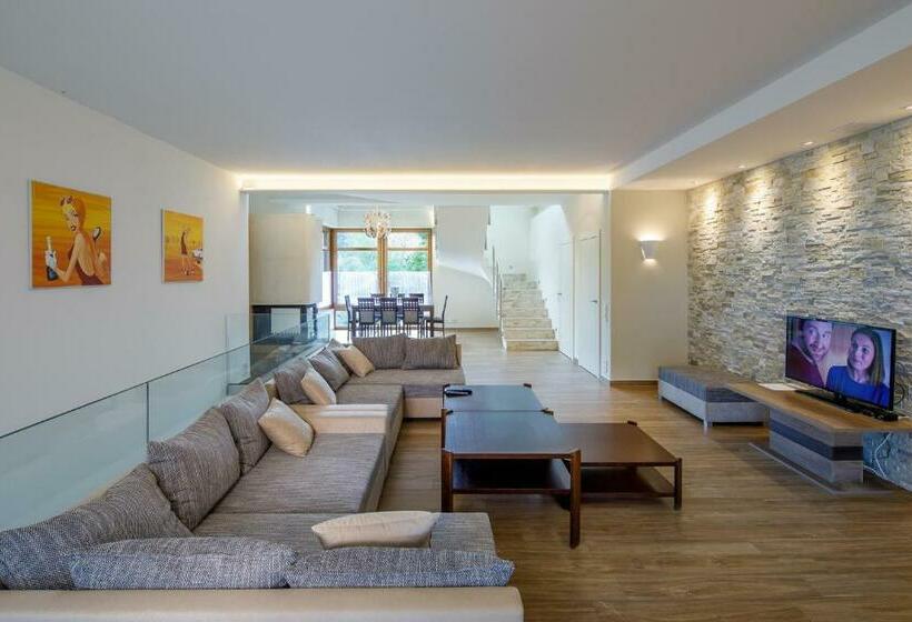 בית מלון כפרי Villa Golf Cihelny