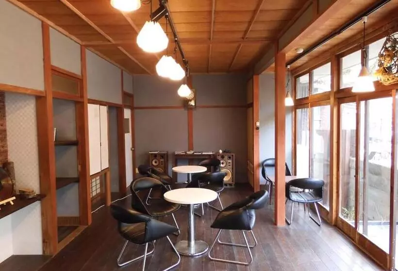 Majatalo Guesthouse Neruyama