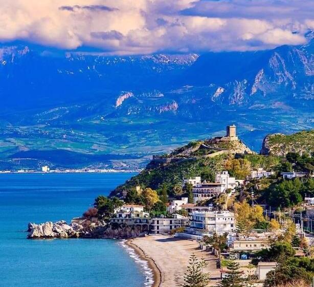 مبيت وإفطار La Cycas