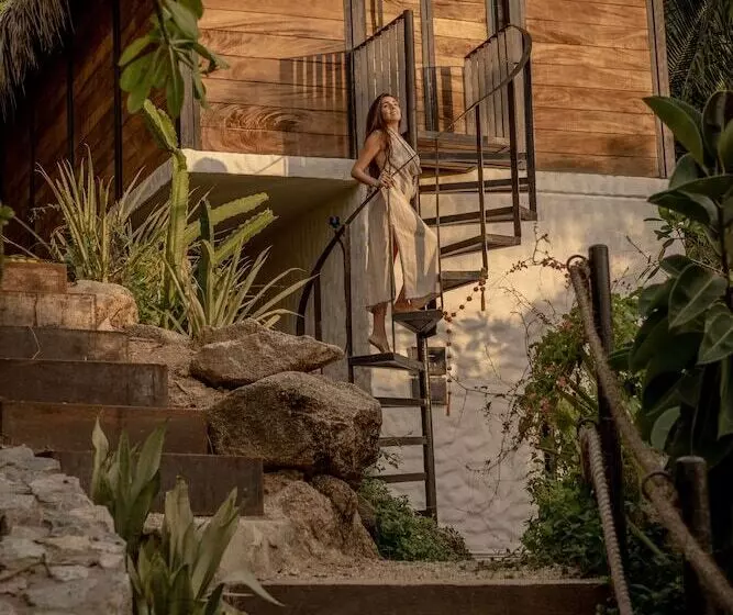 هتل Casa Selva Sayulita