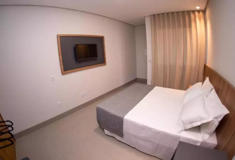 ホテル Du Valle   Salinas   Mg