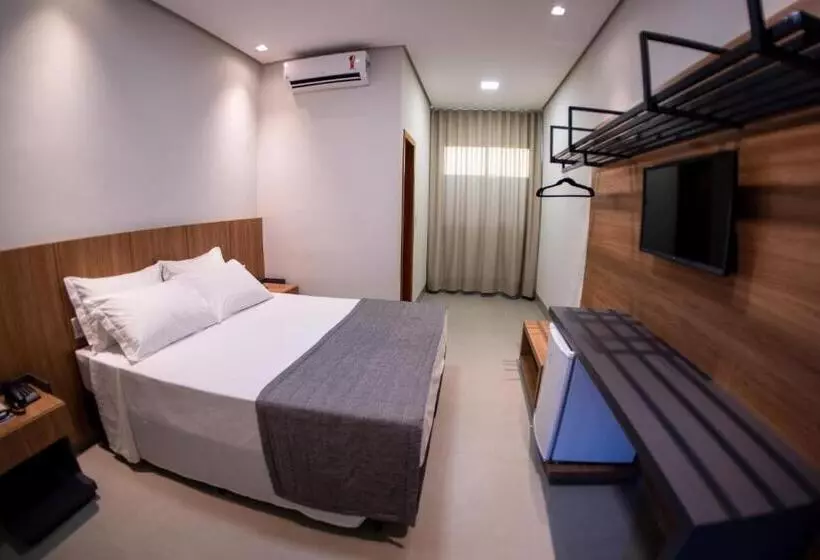 ホテル Du Valle   Salinas   Mg