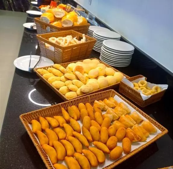 ホテル Du Valle   Salinas   Mg