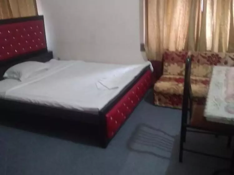 هتل Taz Garden House