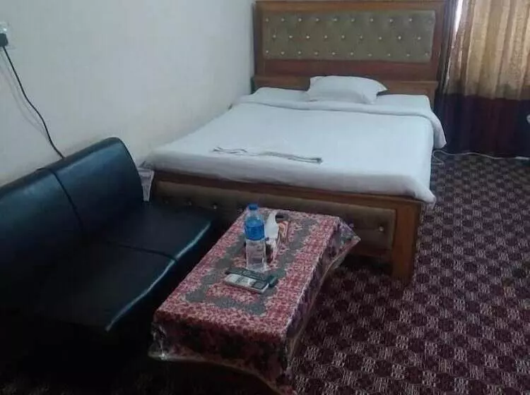 هتل Taz Garden House