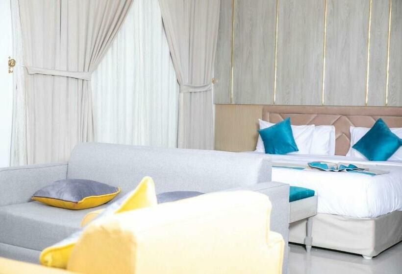 فندق الغيمة التاسعة