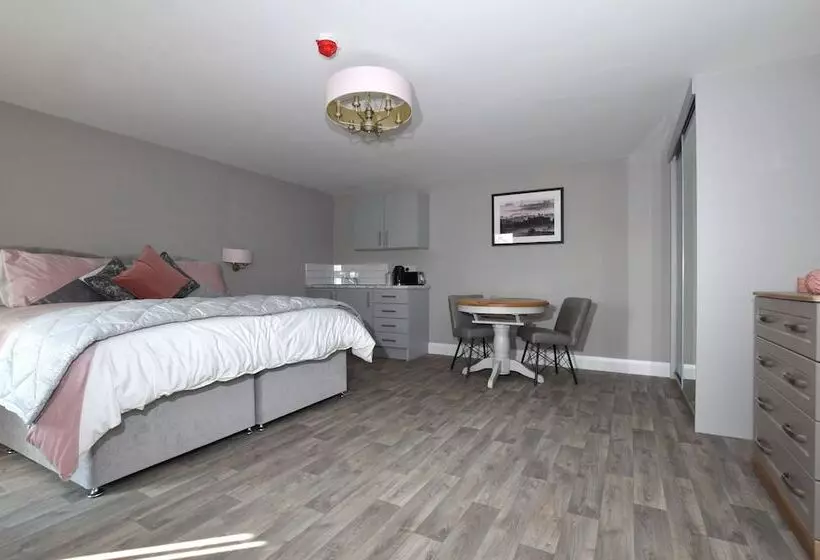 Homestead Hillsborough Guest Rooms