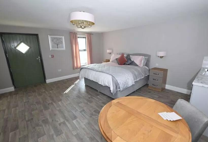 Homestead Hillsborough Guest Rooms