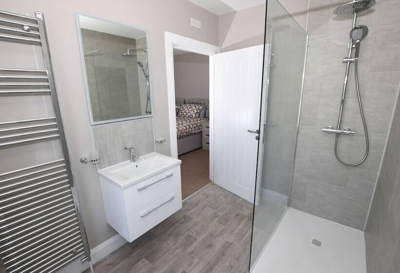 Homestead Hillsborough Guest Rooms