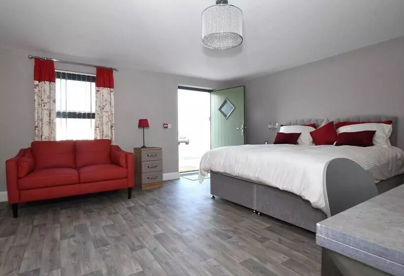 Homestead Hillsborough Guest Rooms