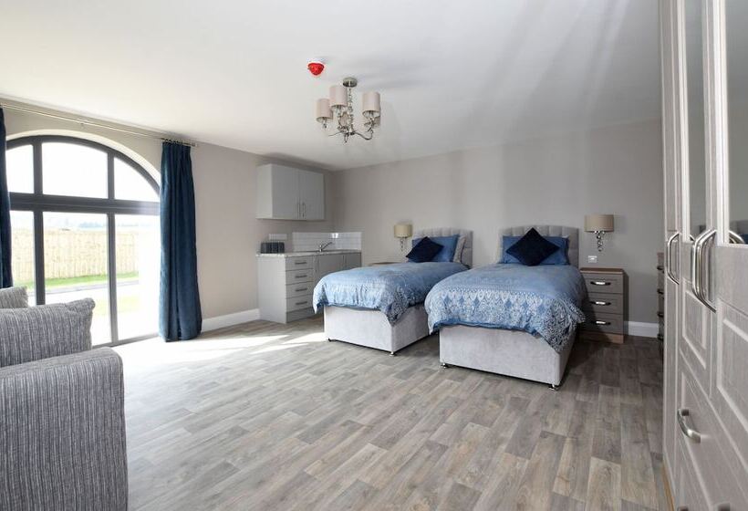 Homestead Hillsborough Guest Rooms