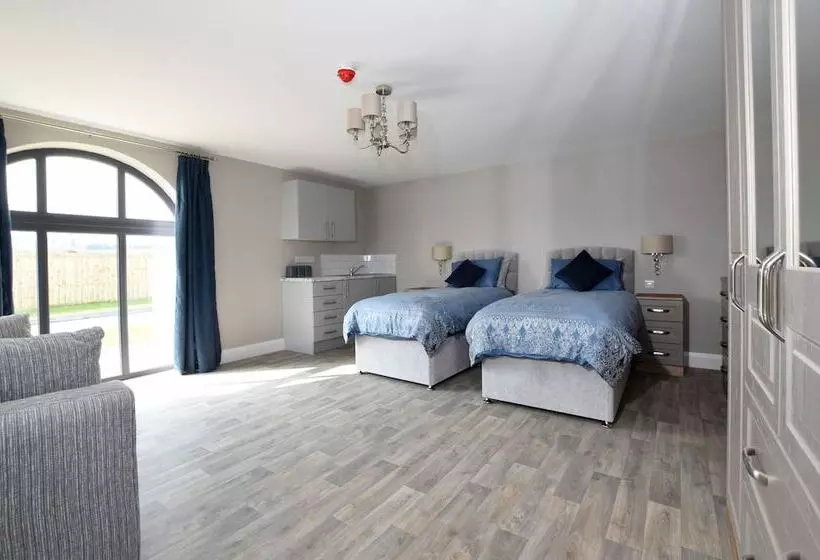 Homestead Hillsborough Guest Rooms