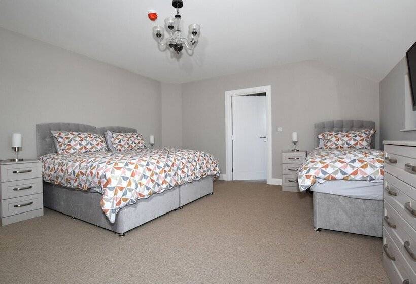 Homestead Hillsborough Guest Rooms