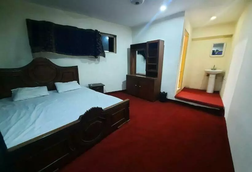 هتل Highlander Inn Skardu