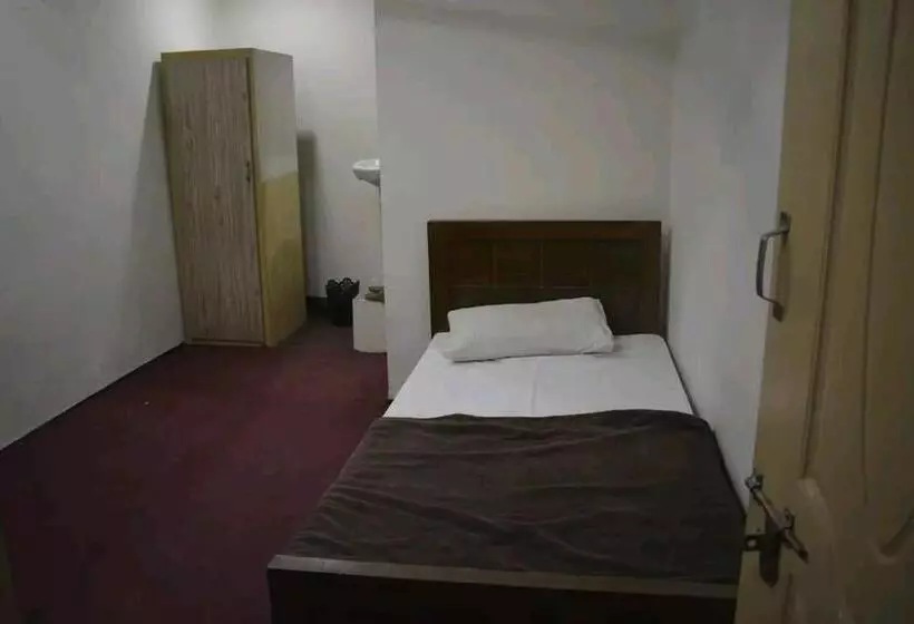 هتل Highlander Inn Skardu