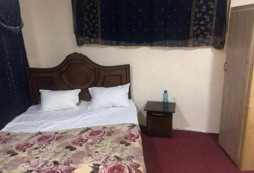 هتل Highlander Inn Skardu