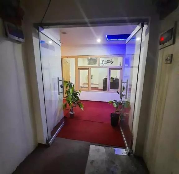 هتل Highlander Inn Skardu