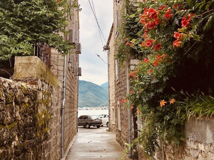 پانسیون Guesthouse Giraffe