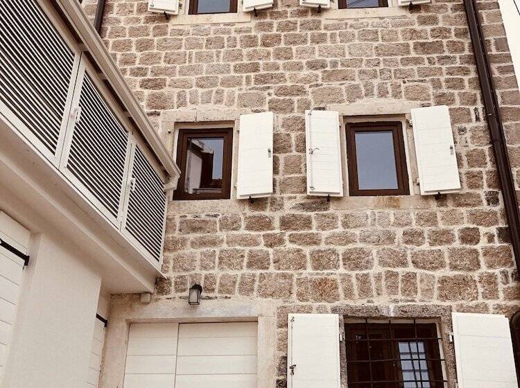 پانسیون Guesthouse Giraffe