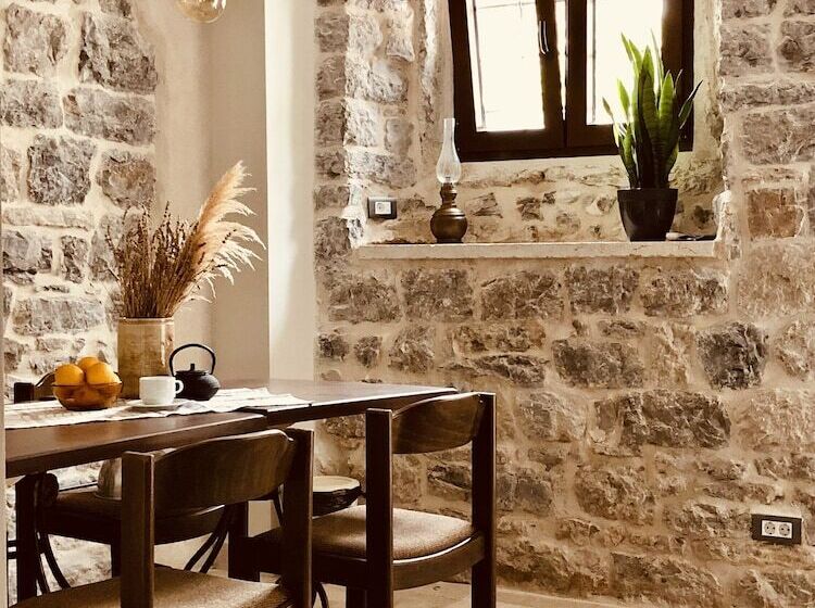 پانسیون Guesthouse Giraffe