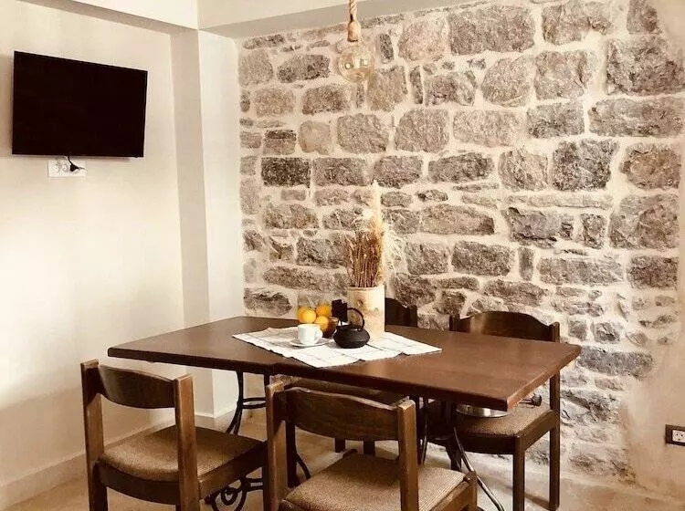 پانسیون Guesthouse Giraffe