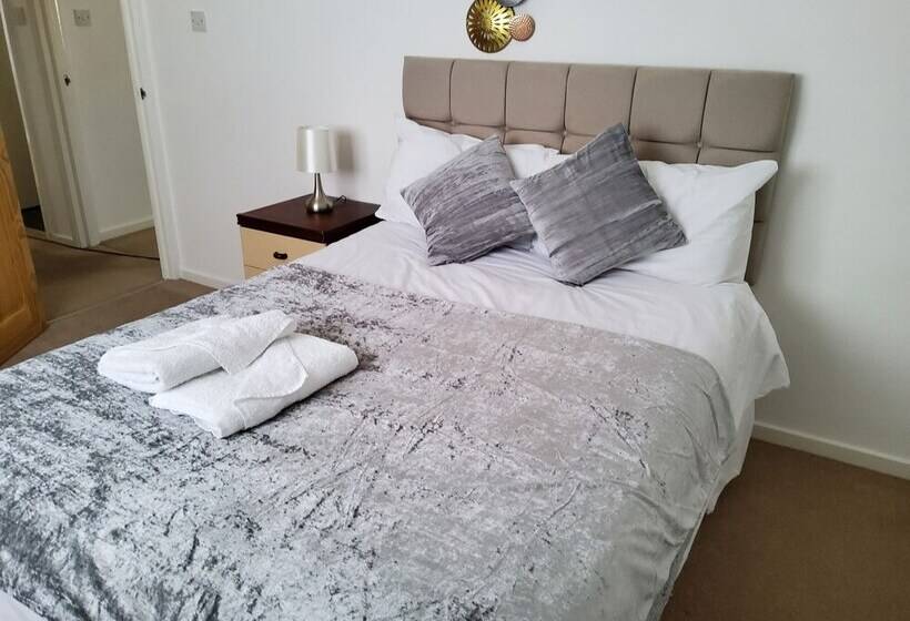 Charming 2 Bed Apartment Located In Elham Norwich