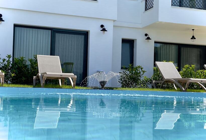 בית מלון כפרי Beacon Hill Suites