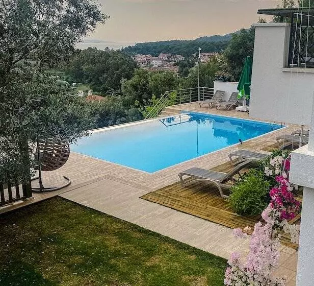 Hotelli Beacon Hill Suites